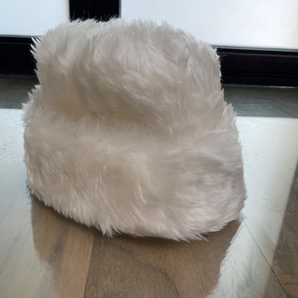 Brand New (But Vintage) Hand Muff + Hat Set - Picture 10 of 12